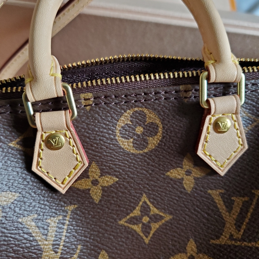 New authentic Louis Vuitton Nano Speedy - Picture 4 of 13